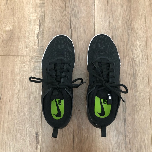 Nike volleyball shoes - Picture 2 of 6